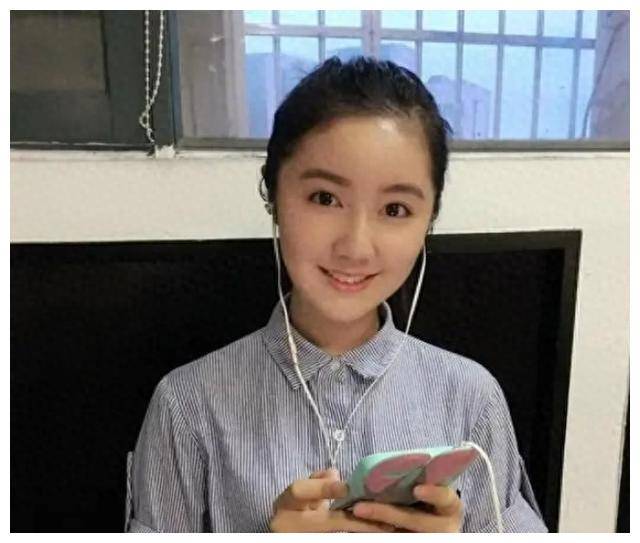 咱们的小仙女高君雨,相信各位都不陌生吧!