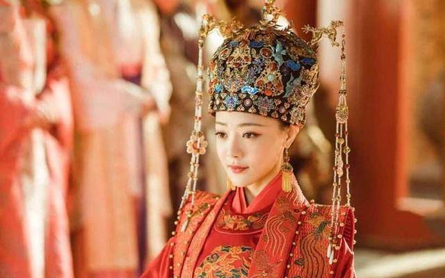 原创明宣宗皇后胡善祥为什么被废为何引起了天下人的同情