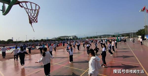 2024年百色市田阳区中小学万人跳绳大赛新闻发布会在田阳区实验中学