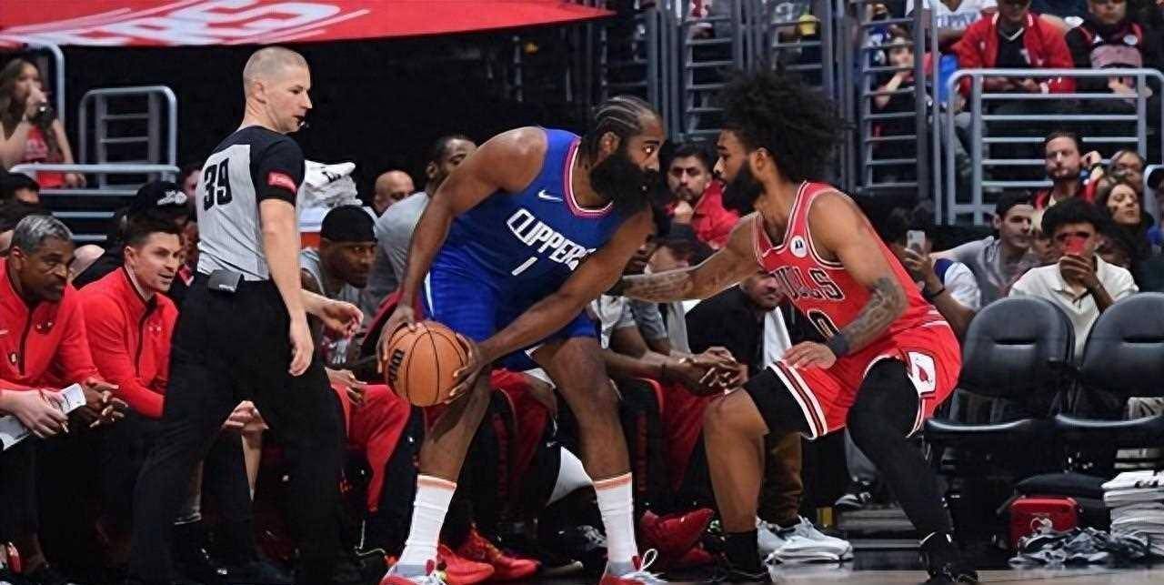 原创哈登3双创纪录成历史第2人快船逆转公牛创神迹小卡乔治41