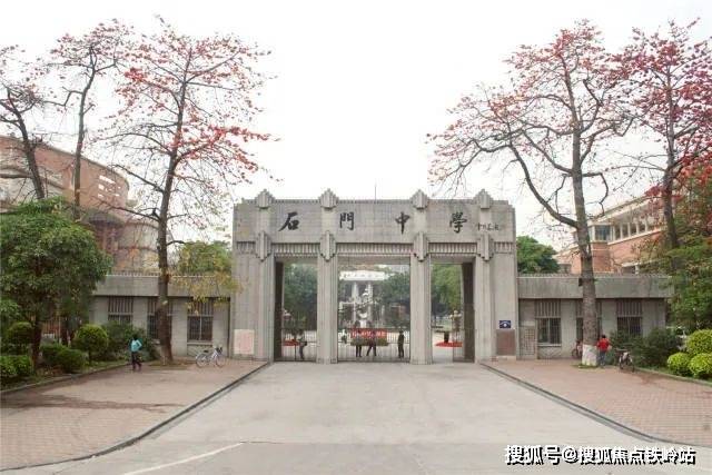 73佛山龙光玖御湖73