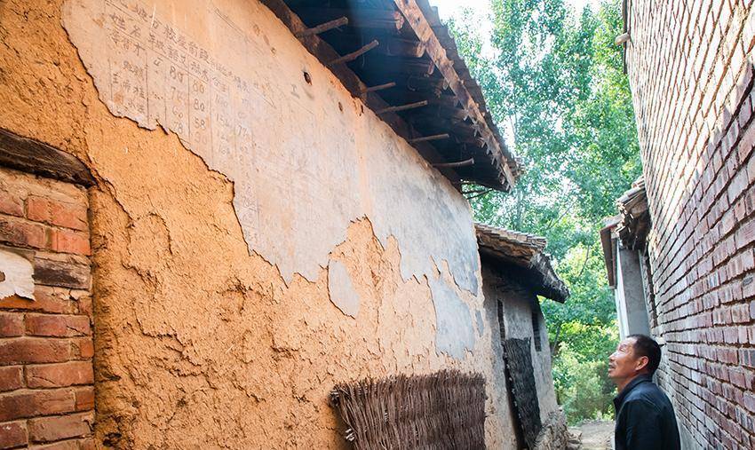 一座小孤山一个老村子老房子悄悄在消失蕴藏的故事在流传