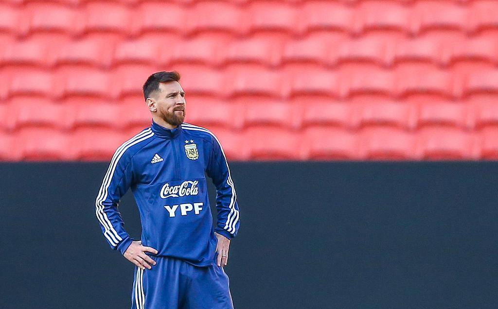 原创职业生涯末期成为玻璃人梅西近期多次受伤或永久退出国家队