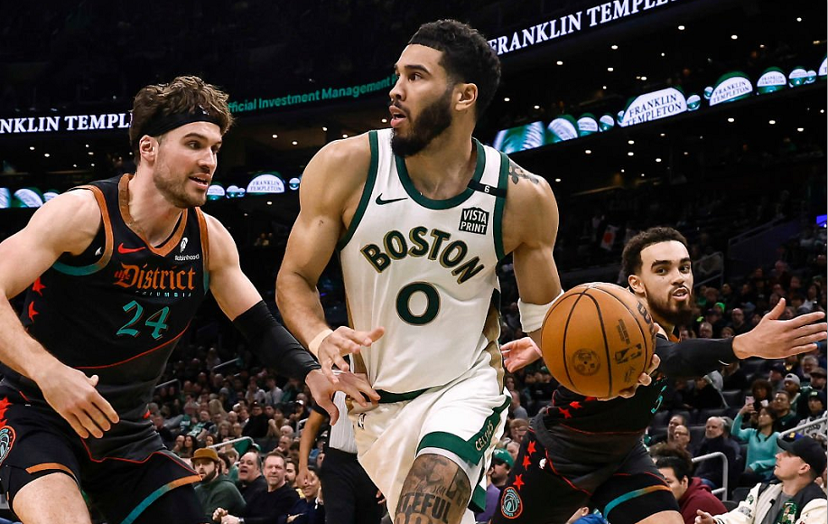 凯尔特人上一场127-112战胜太阳,布朗37分5篮板5三分,塔图姆26分5篮板