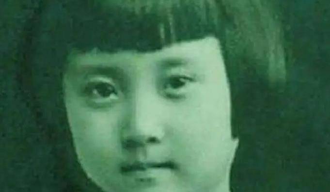 夫人,金庸的表姐,晚年住60平米旧公寓,靠退休金度日_蒋英_女儿_查品珍