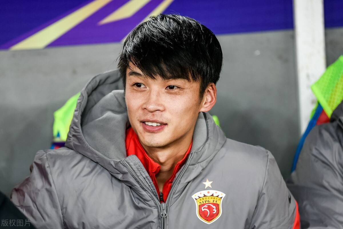 本土核心离队后爆发,新东家首秀就梅开二度,一战就征服球迷_张一_上海