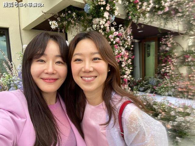 原创网友分享在北海道滑雪与孔晓振变好友一起旅游还聊感情与孙艺珍