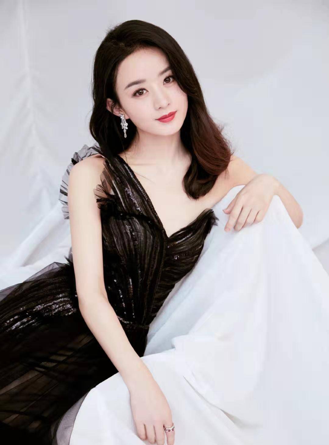 8,晴儿之所以有这样的调侃,是因为在他们分手后,阚清子通过自己的努力