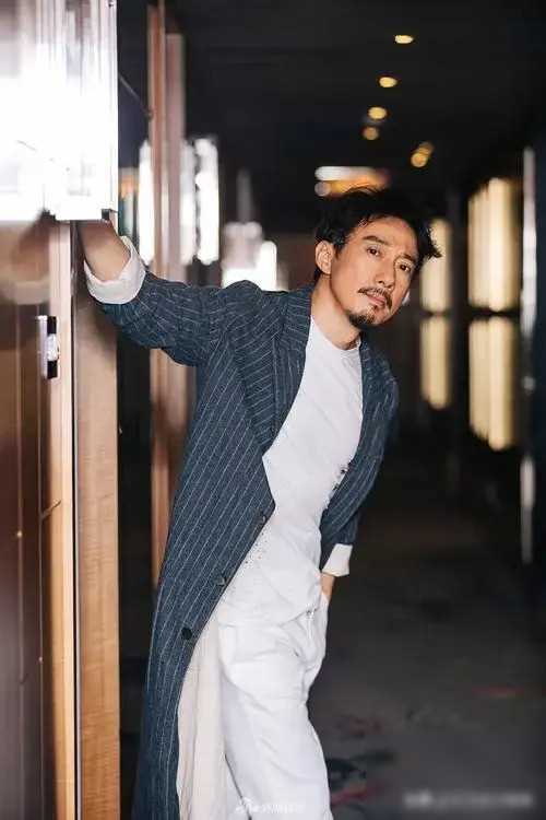 "放弃国籍,替日本洗白"的赵立新,彻底活成了笑话_社会_事件_演艺圈