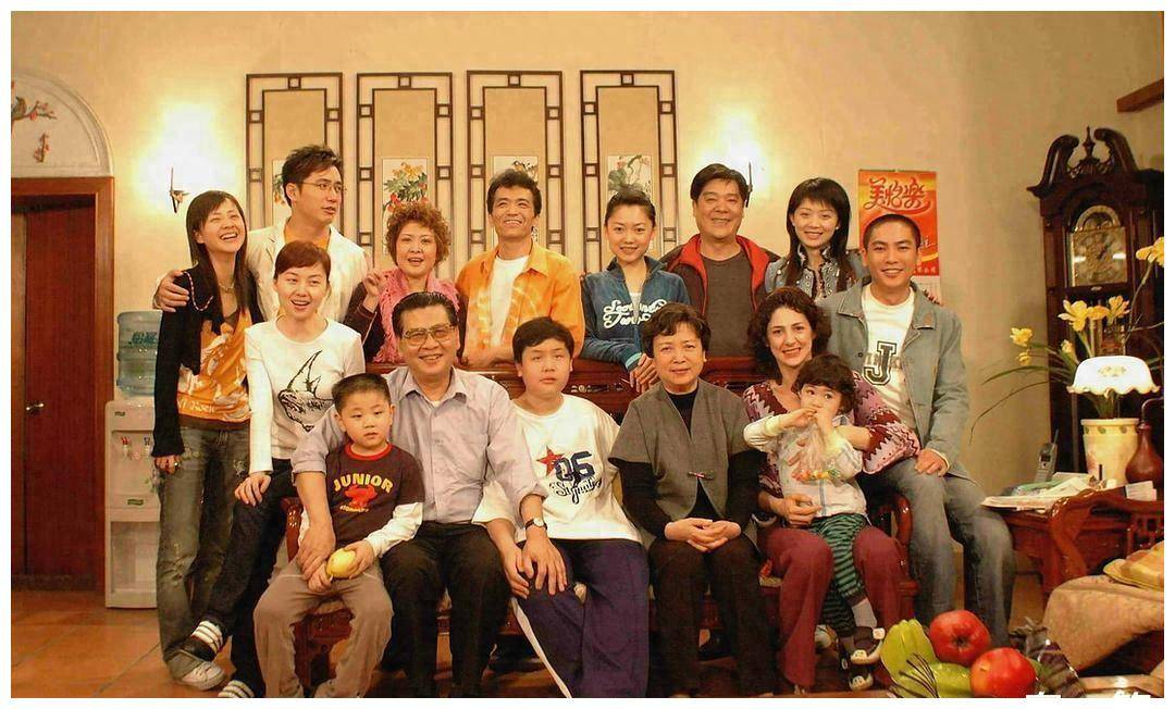 外来媳妇本地郎当中的康家四子戏里纷纷离婚收场现实家庭幸福