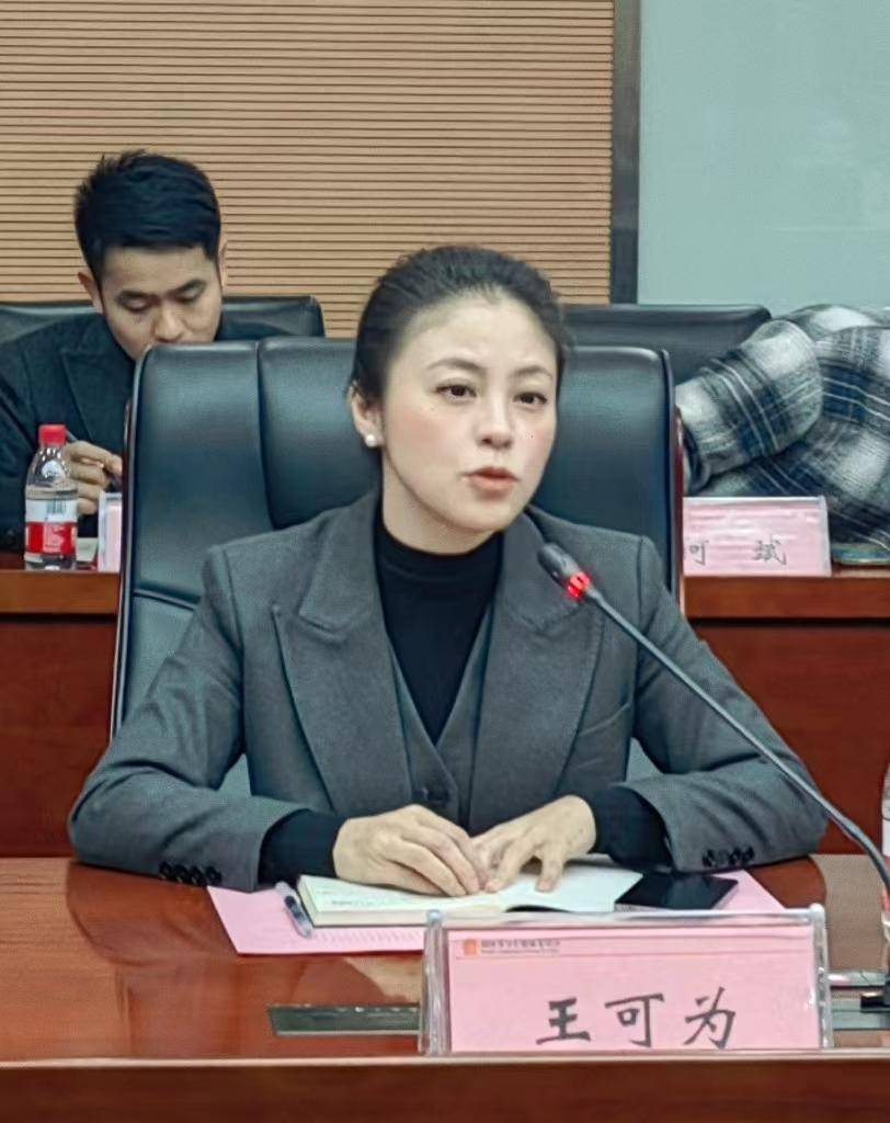 省疾控局党组成员,副局长罗志强强调,要结合全国"两会"精神和省委,省