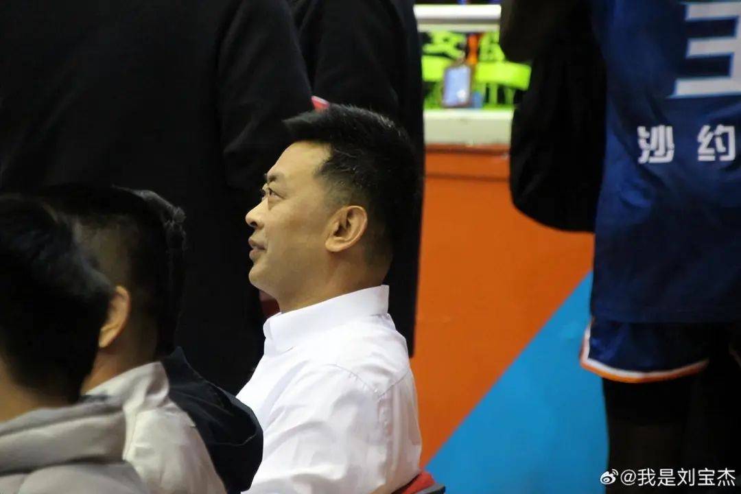 吉伦沃特20分11个,陶汉林得20分11个篮板,陈培东得18分,焦海龙得10分