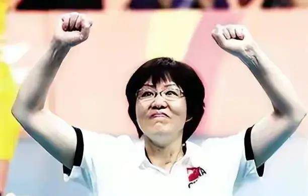 郎平3000万年薪执教意大利体育,蔡斌与体育如何应对新挑战_教练_实力