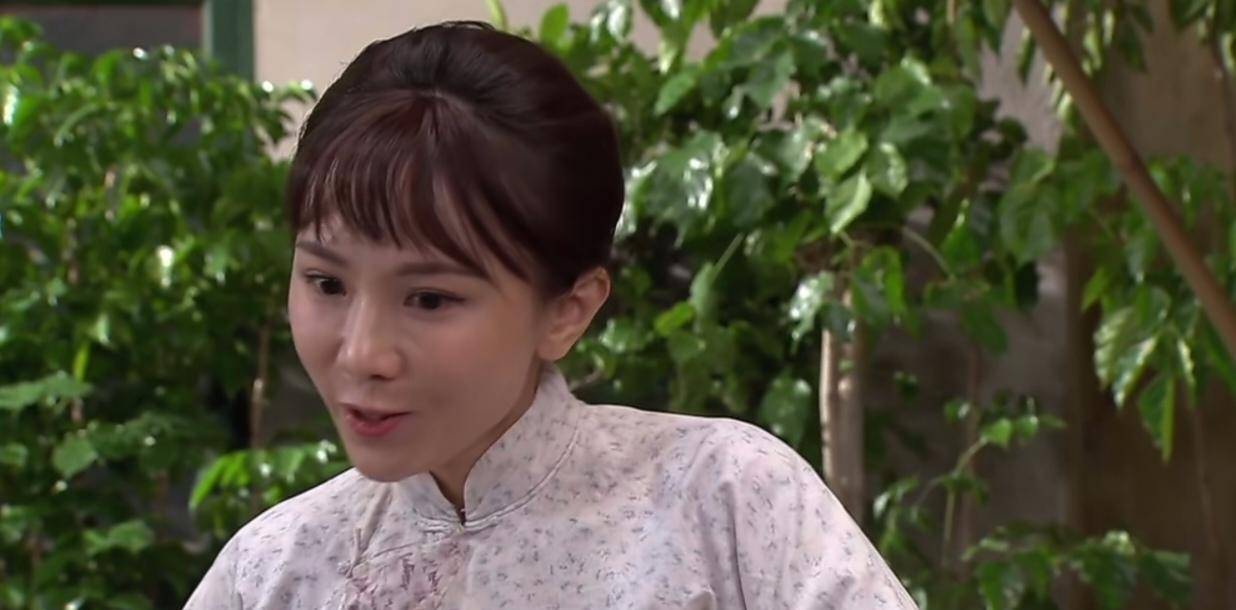 原创李静雯22岁成为广东主持人29岁嫁给香港人为女儿舍弃事业