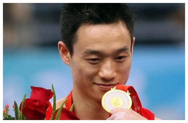 奥运冠军杨威:终身依赖呼吸机,揭秘经历!_睡眠_疾病_