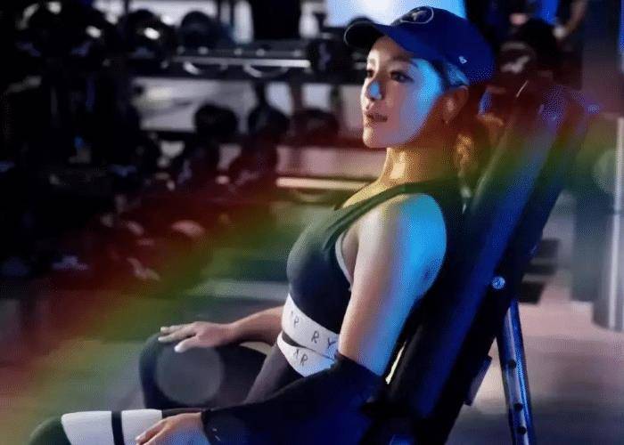 江映蓉彻底放飞自我?曾因大腿粗壮被吐槽,如今却变满身肌肉?