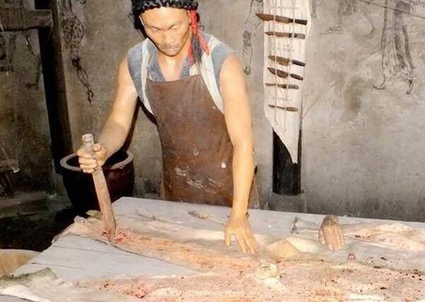 原创古代都有哪些令人闻之丧胆的刑具据说砍头用威风凛凛的虎头铡还有