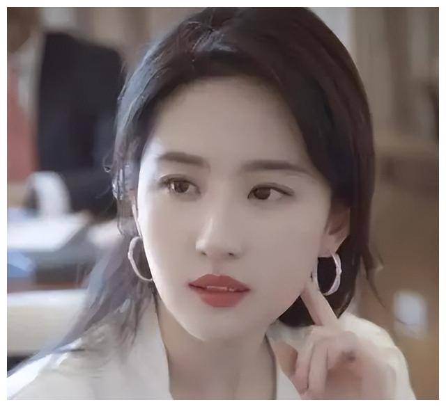 36岁的刘亦菲,为何还未婚?让人想娶却未迈出步伐,真相揭秘!