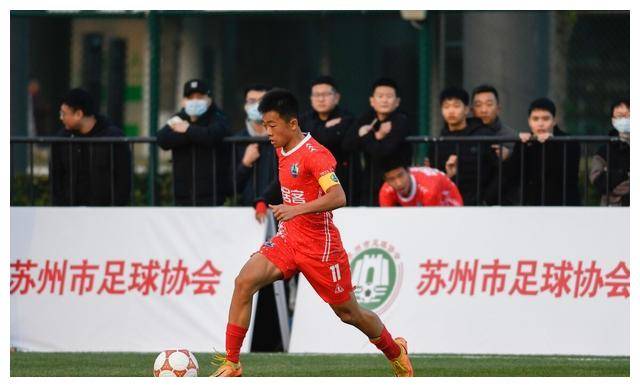 任意球3中3,点球表现亮眼_邝兆镭_球员_比赛