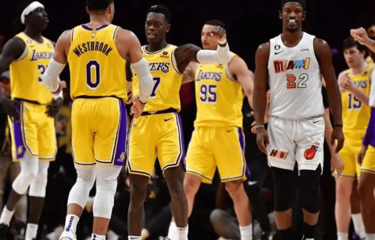 nba:湖人vs老鹰 焦点之战_比赛_进攻_球员