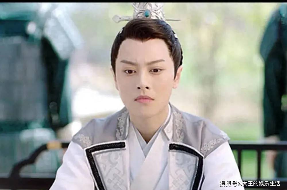 不是贴上胡子就能演男人这几位女演员告诉你什么才是雌雄难辨