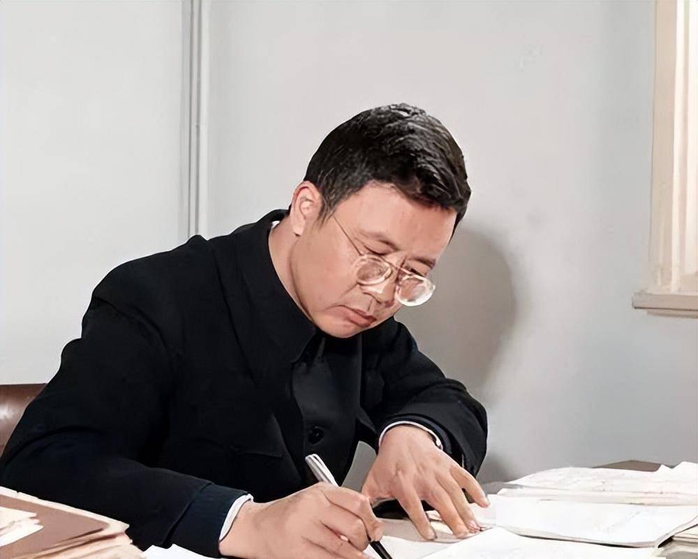 原创他培养了13位两弹一星79位院士终生未娶晚年却乞讨为生