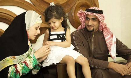 他一生娶300多个老婆,男性后代5000多人,子孙出生就发60多万_伊本