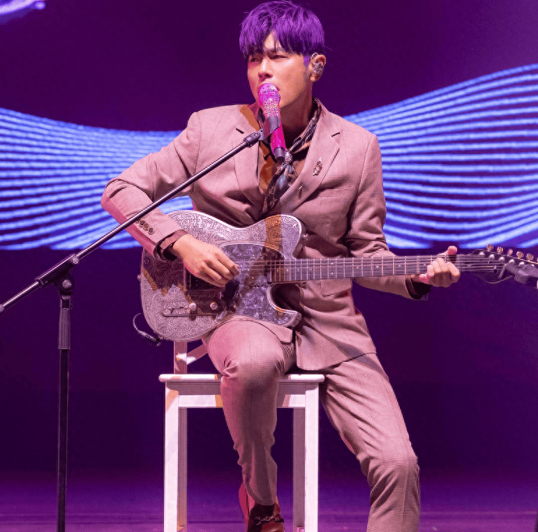 周杰伦又登负面热搜用专属app割韭菜惹众怒行为堪比黄牛