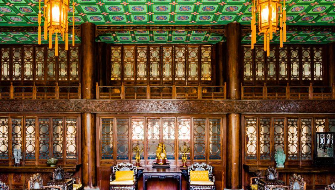 原创中国第一豪宅恭王府一颗原木27亿9个足球场大三绝一宝