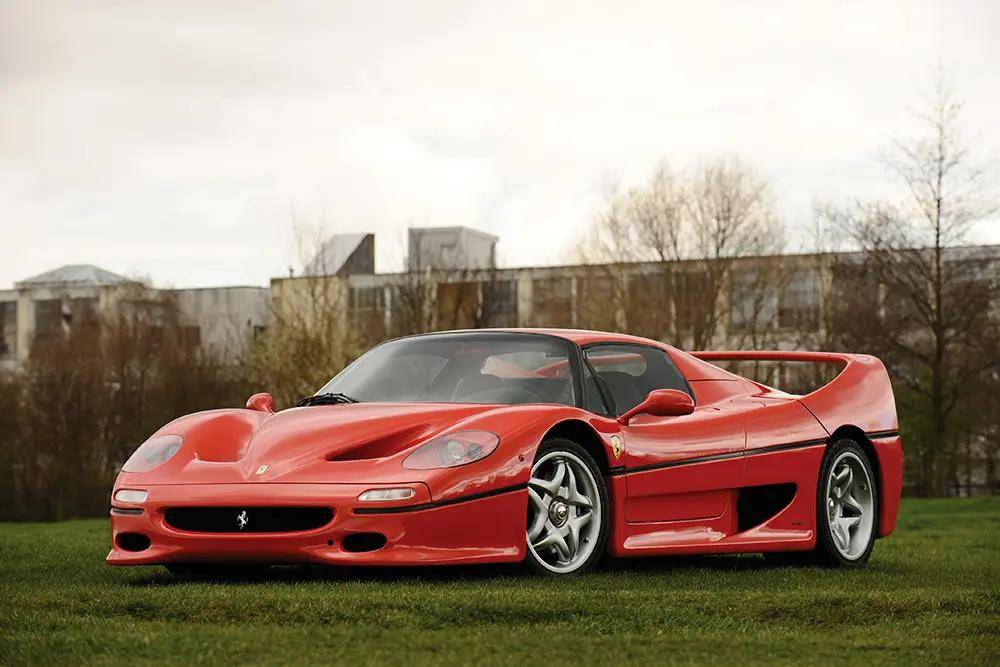 相信应该没有任何一辆法拉利的车名可以超越恩佐法拉利,恩佐就是