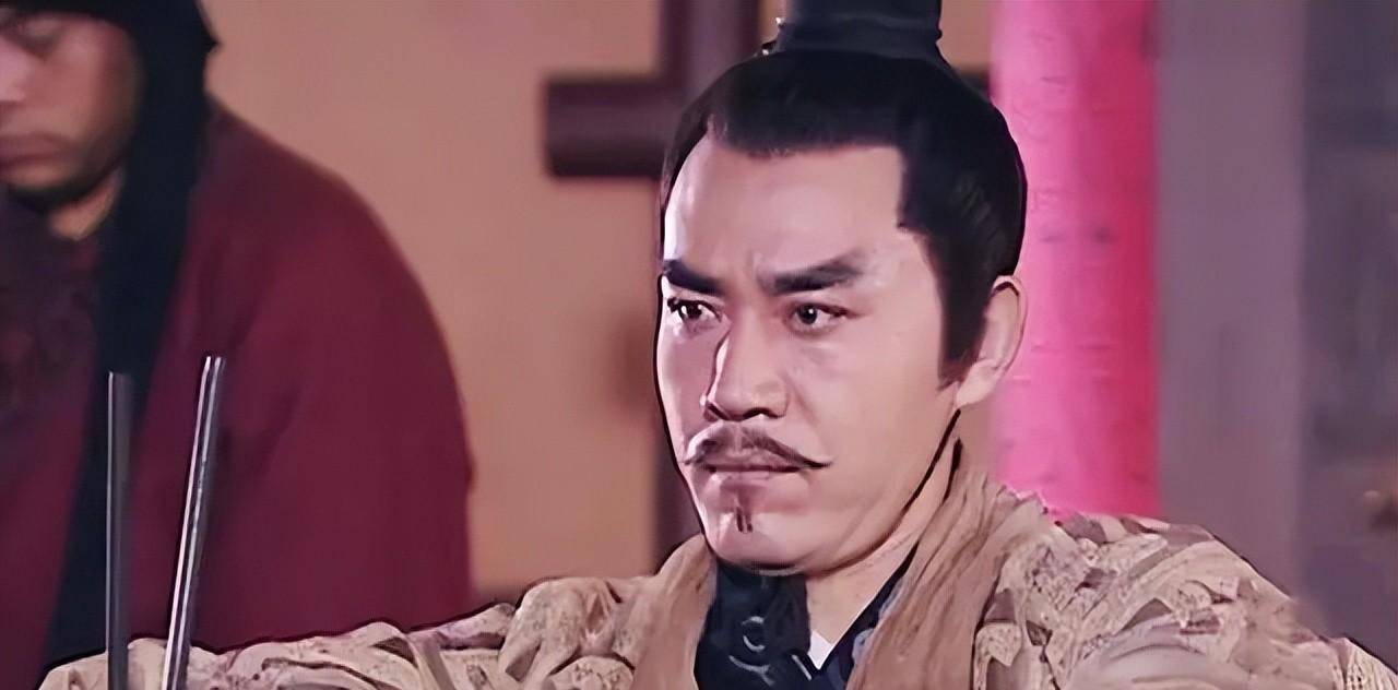 原创背柴高歌竟在墓地接受前妻施舍为老乡出头而丧身的名臣