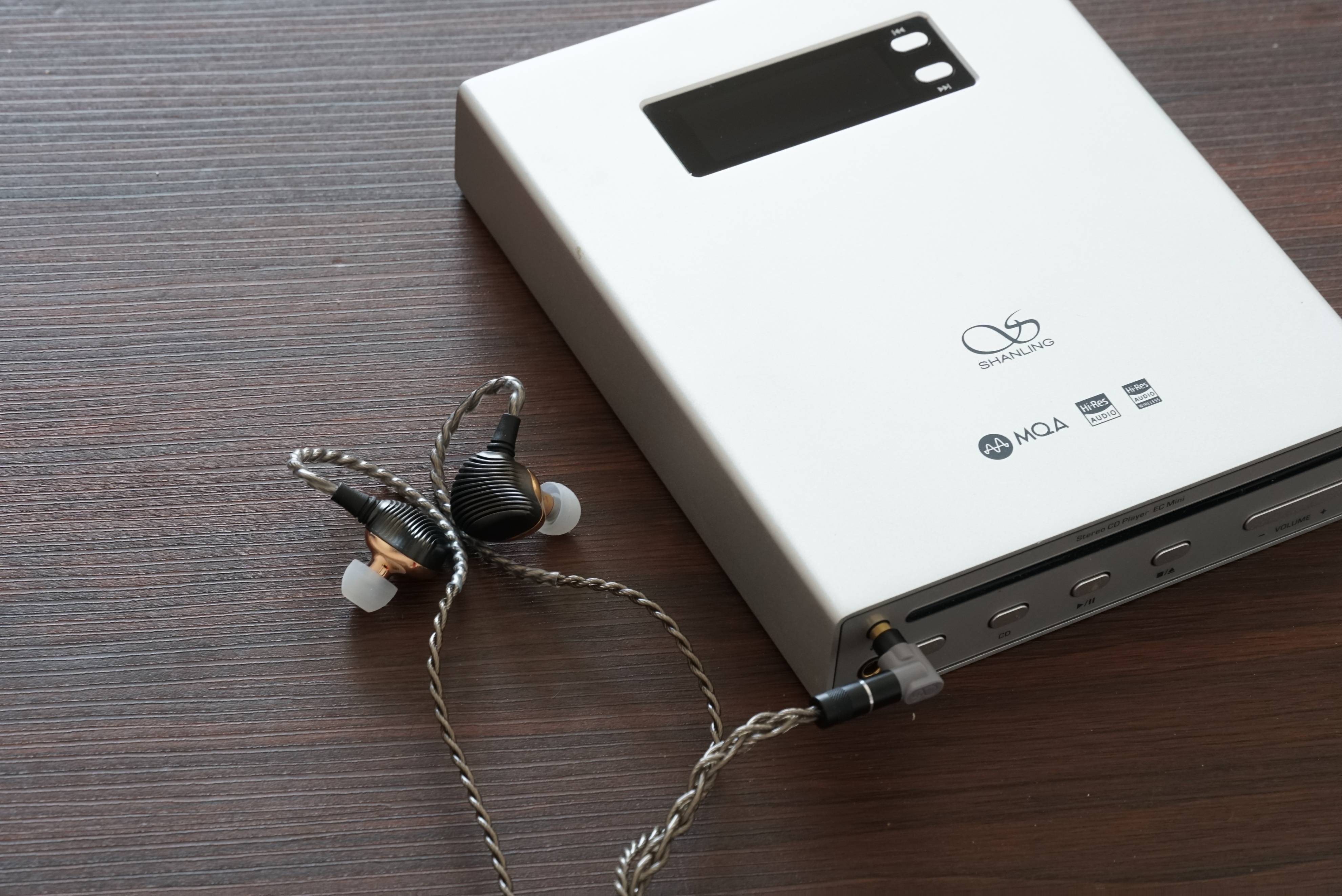 仿生流体元素,生物振膜,全金属cnc,山灵me600评测_耳机_对比_声音