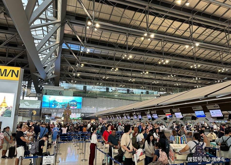 白云机场停车费收费标准,白云机场停车哪里划算_费用_小时_广州白云