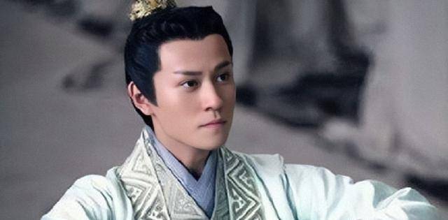 原创皇上设宴弑弟倒了杯毒酒说祝弟弟活千岁弟弟一句话保住了命