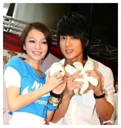 娱乐圈难得好男人吴尊魅力无敌顾家恩爱