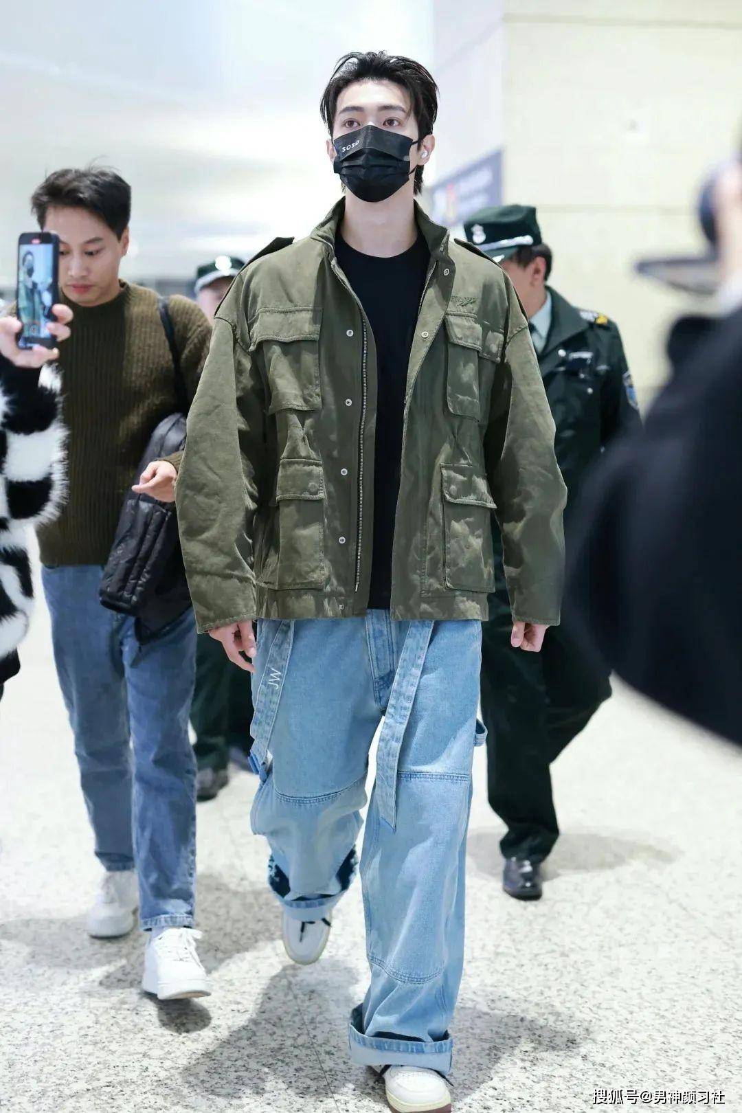 给你们奉上最正确的绿色穿搭指南消除你对它的所有偏见