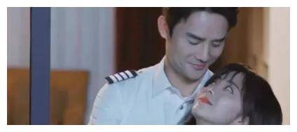 王凯与谭松韵恋情疑云重重,八大爆点引爆全网热议!_传闻_沉默_事业