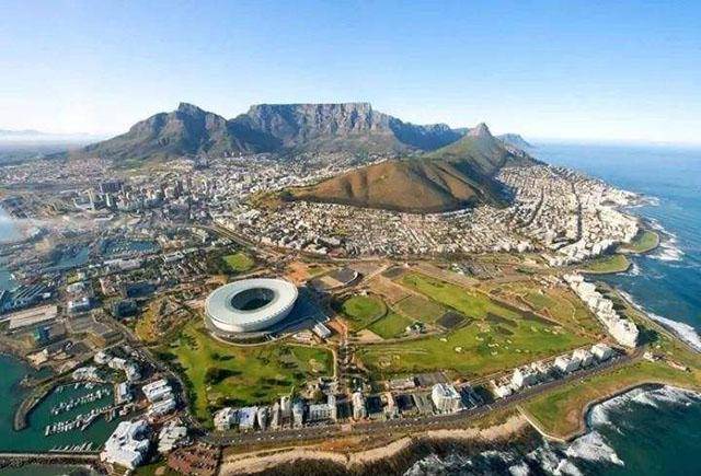 是非洲第二大经济体,相比于其他非洲国家南非的经济是比较稳定和发达