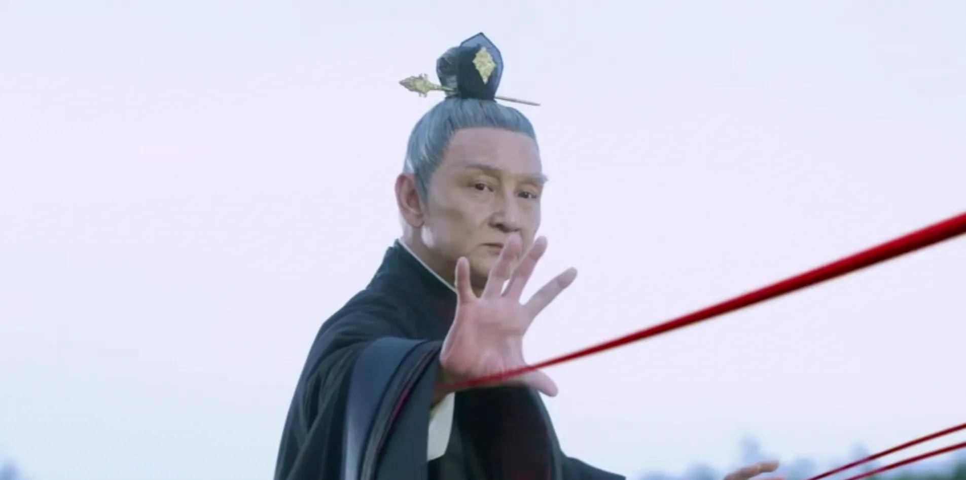 此时的徐凤年十二柄飞剑已经运用得出神入化,还可以与徐婴修为互补,另