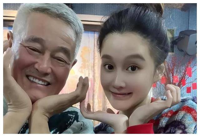 赵本山的女儿赵玉芳倒贴300万也要下嫁穷小子15年后怎么样了