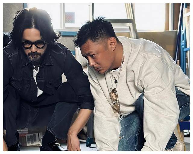 香港男神老了15位男星白发照成龙一夜苍老刘德华也逃不过