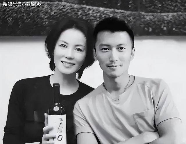 霆锋对王菲不止钟情,竟是刻骨铭心的挚爱_谢霆锋_爱情_深情