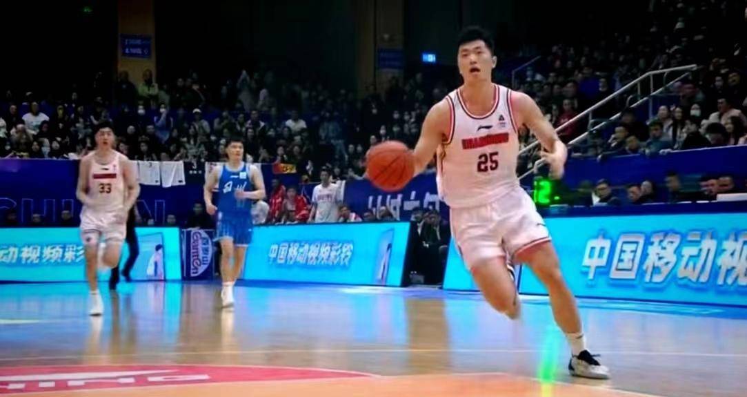 胜利的背后张明池扣篮不进徐昕传球失误黄明依运球出界