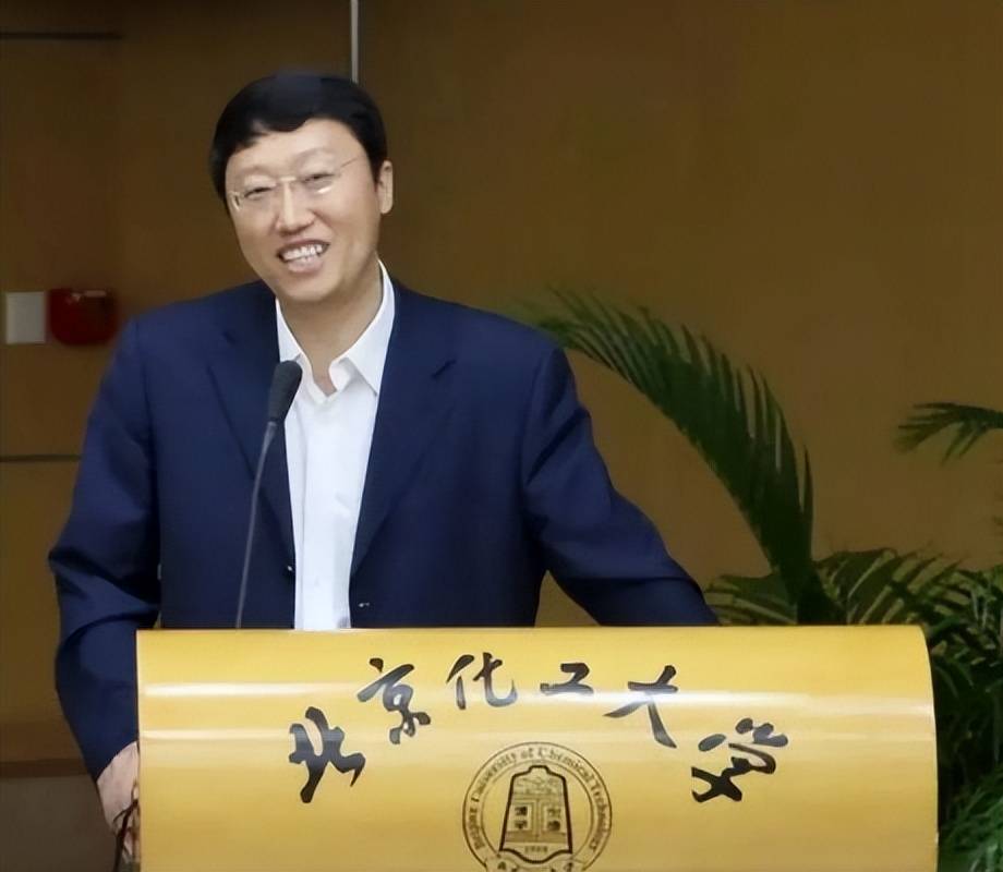 原创张立群接替王树国任西安交通大学校长此前为华南理工大学校长