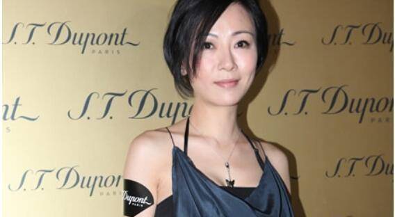 原创还记那个假小子袁洁莹吗时尚万种却爱情混乱更是被爆男女通吃