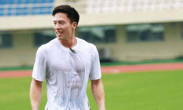 原创拍摄策划得到知名演员的欣赏成为了优秀演员他就是安志杰