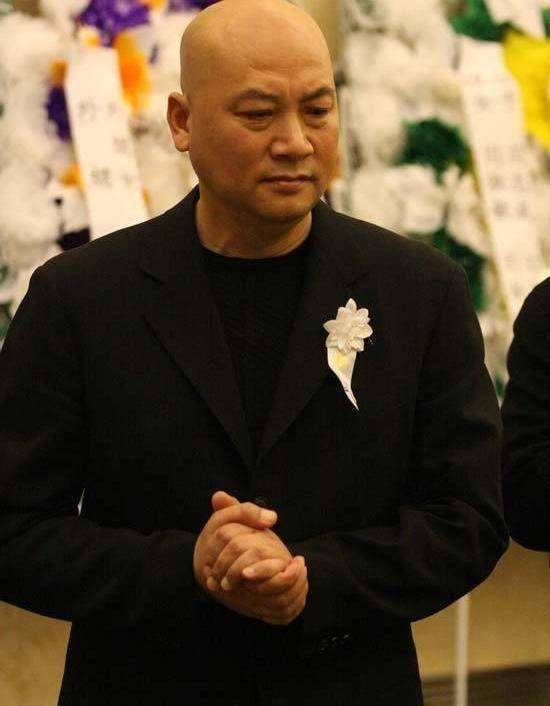 迟重瑞老婆年轻的时候的照片曝光之后大家都很惊艳,尤其是气质方面