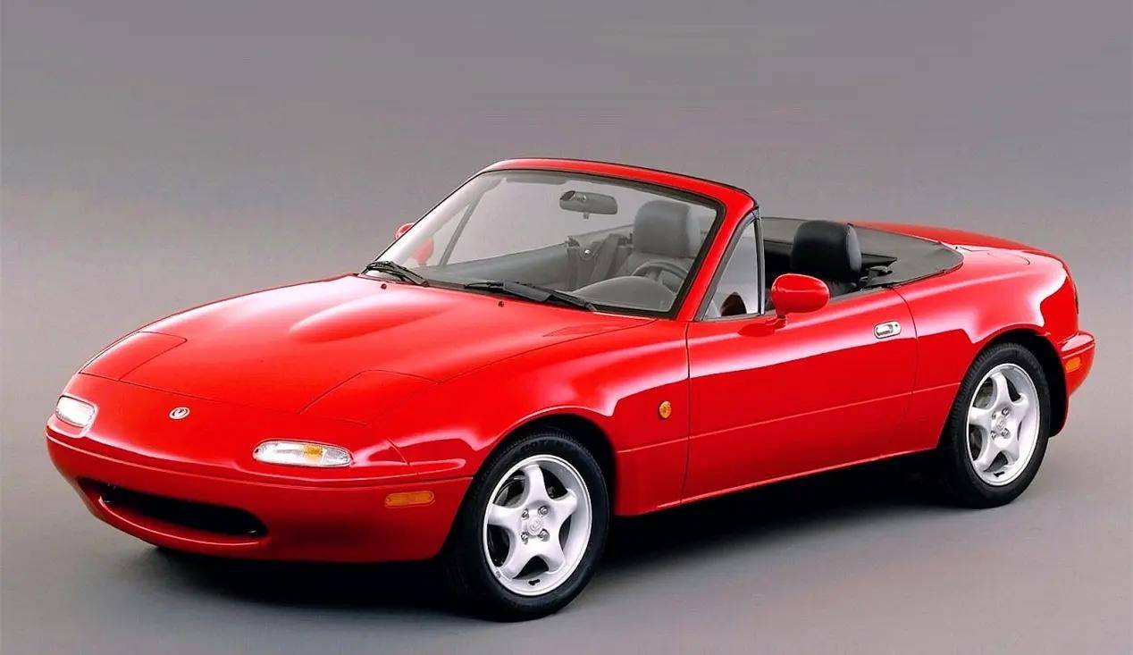 从两次濒临破产到扎根中国,看传奇汽车品牌,如何跨坎