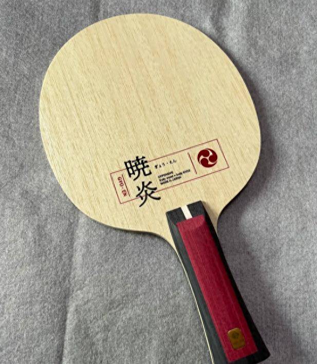 原创怎么选球拍凶稳之间的平衡处理