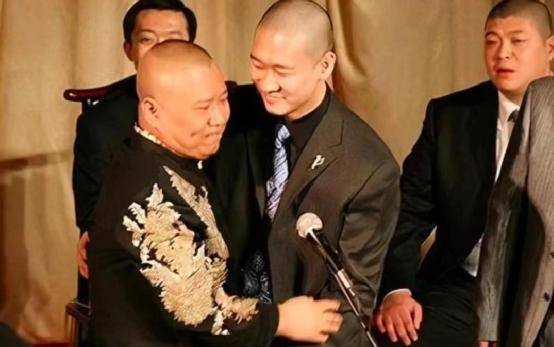 原创郭德纲我只喝自己带的茶水经过别人手里的茶水我都不喝